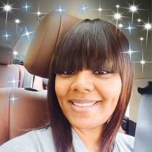 Meet your Posher, Renee